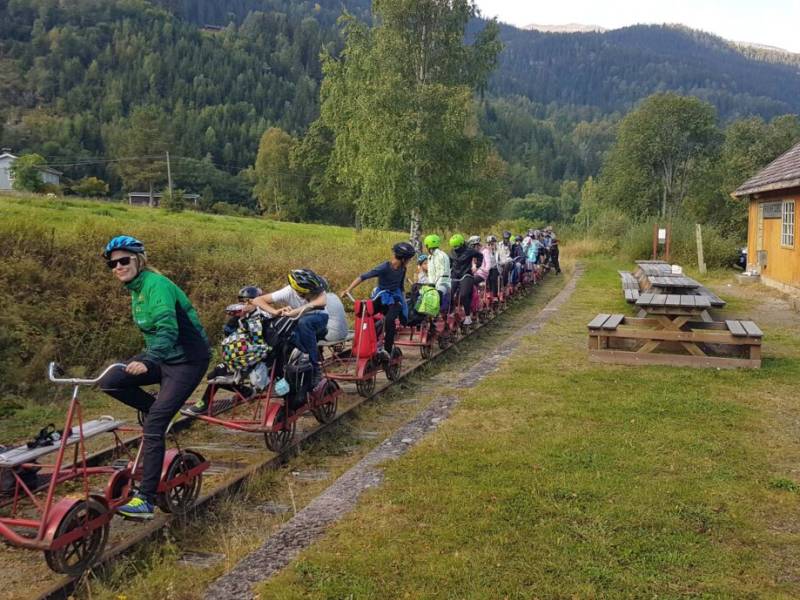 PĂ„ dresin langs Numedalsbanen